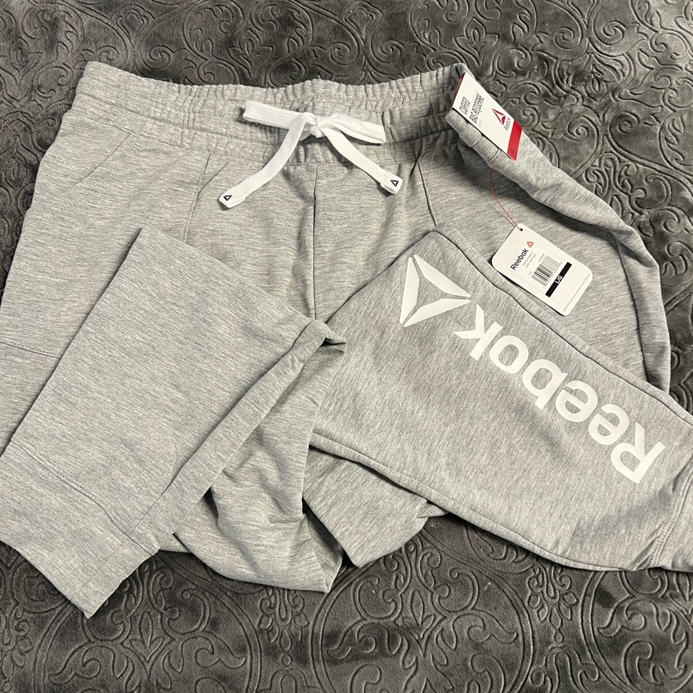 Reebok Cuffed heather grey large light weight joggers